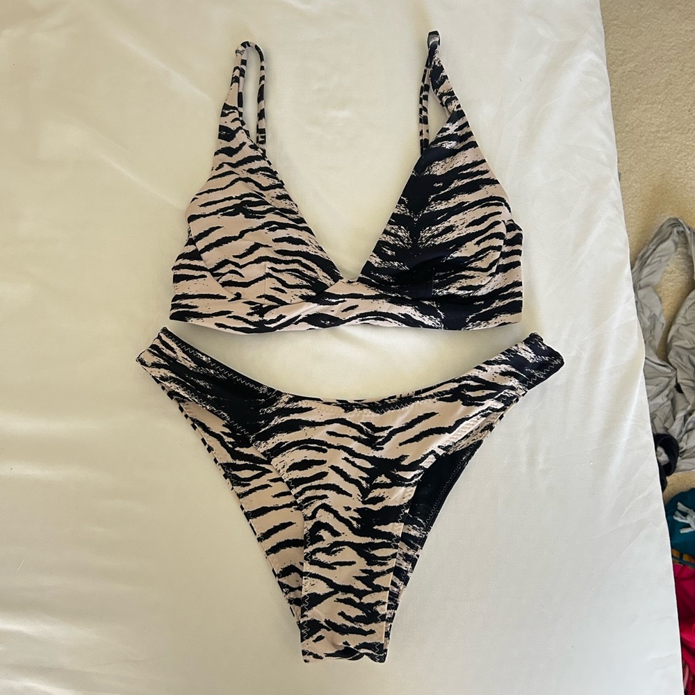 Stone fox swim top and bottom set
